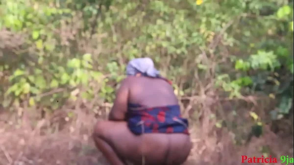 she didn't know that someone is hiding to fucked her in the Bush