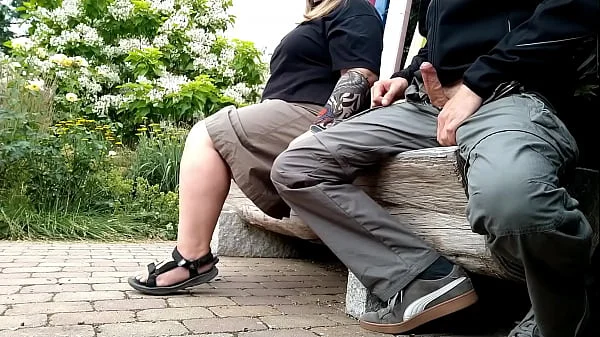 MILF makes me cum on a park bench at the risk of being seen