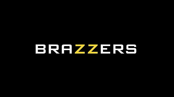 Employee Of The Mouth.Kendra Sunderland, Kayley Gunner / Brazzers  / stream full from www.zzfull.com/bic