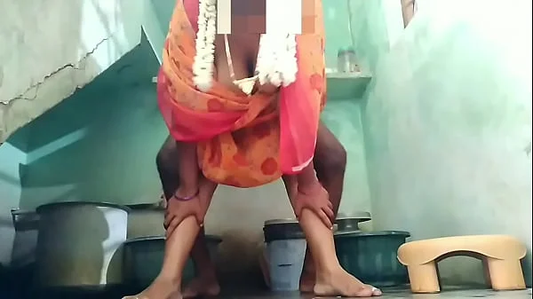 desi aunty have a sex in bathroom