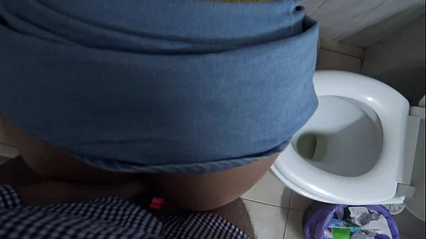 pregnant amateur stepmom has hardcore kinky sex in the bathroom