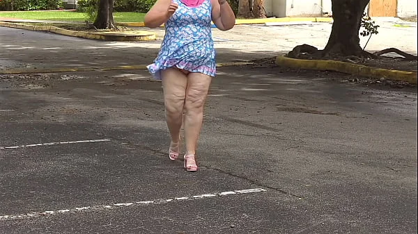 Big juicy fat ass busty white girl black cock blowjob - bbw milf in mini short dress flashing thick curvy booty in public and sex with stranger in car, getting her pussy creampie twice in parking lot outdoor