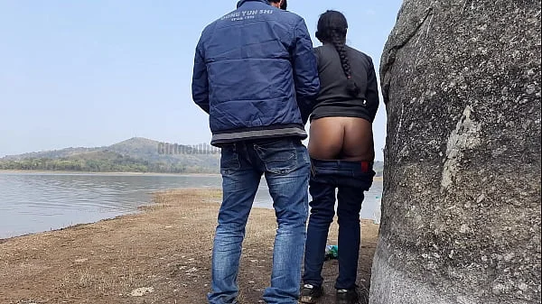 Hottest Indian Couple Sex at Outdoor - Sex at Open Public Place - River Side Sex Video in Hindi