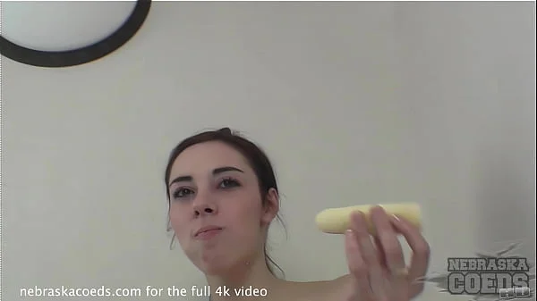 mixing food play and anal masturbation maybe isn't the best combination